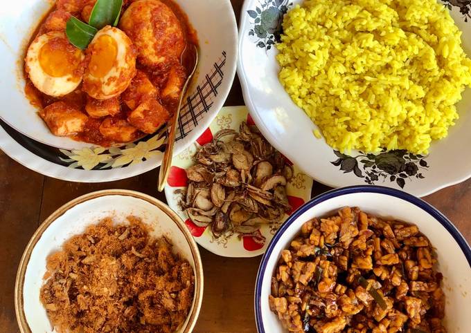 Resep Nasi Kuning Rice Cooker